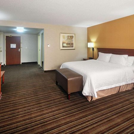 Hampton Inn & Suites By Hilton Toronto Airport Mississauga Exterior foto
