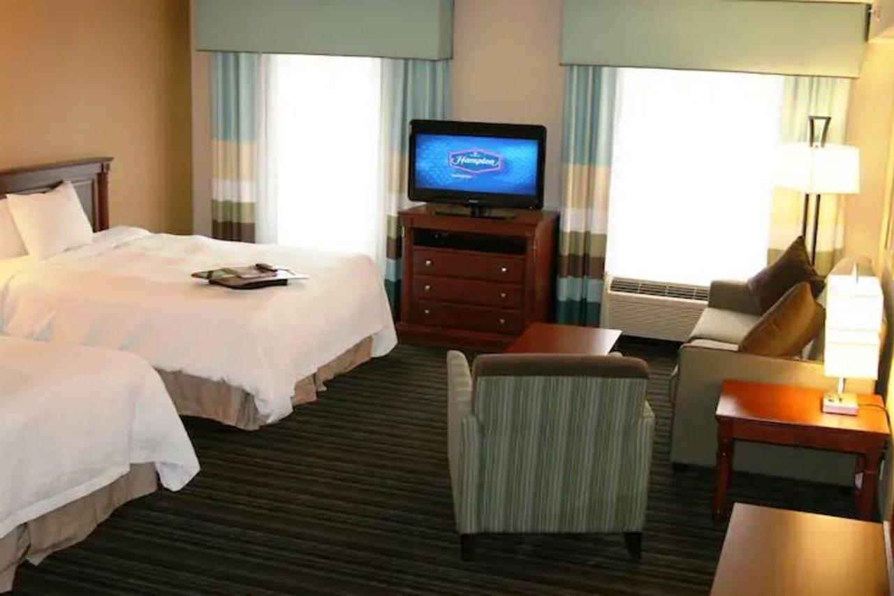 Hampton Inn & Suites By Hilton Toronto Airport Mississauga Exterior foto