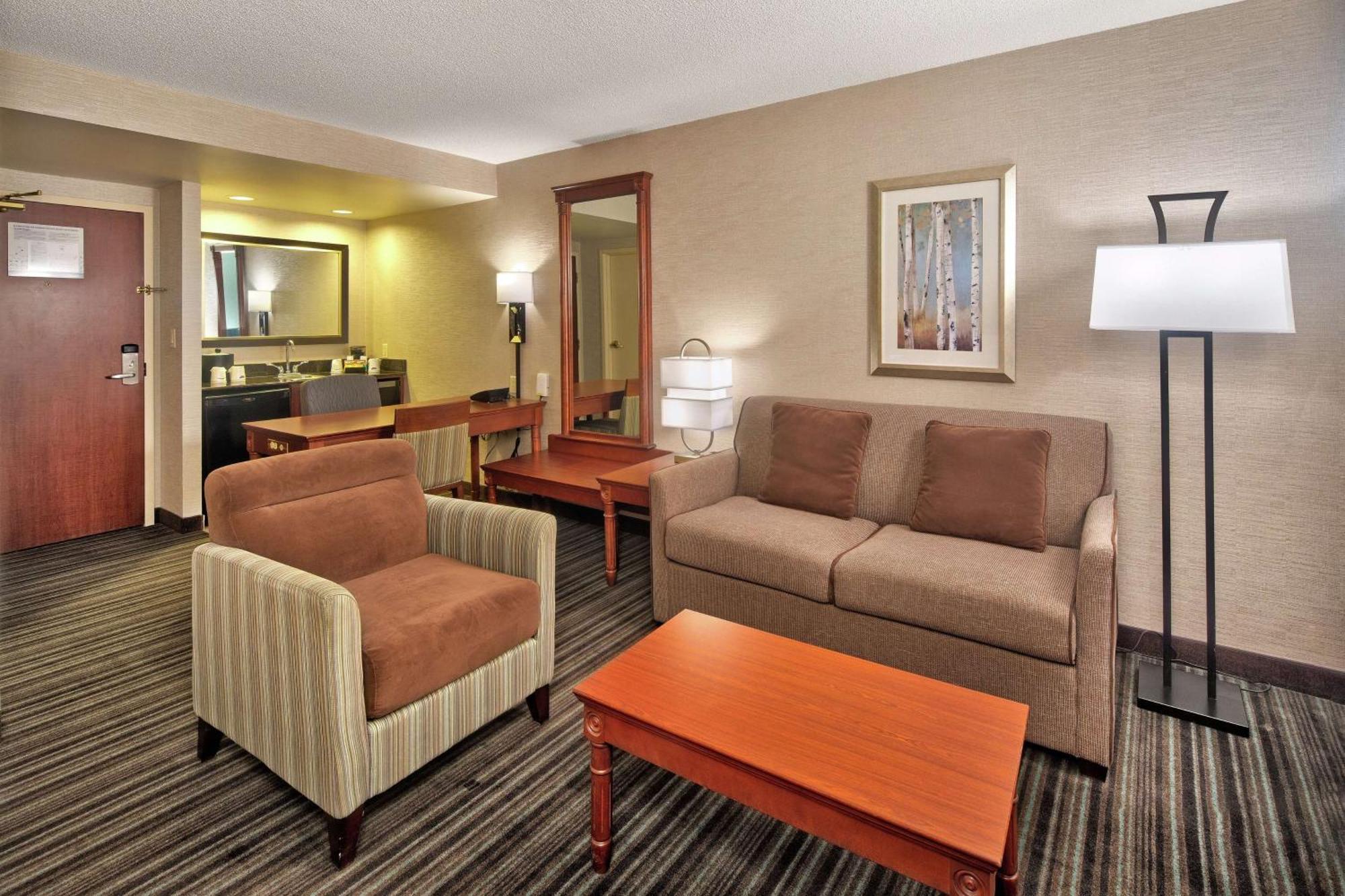Hampton Inn & Suites By Hilton Toronto Airport Mississauga Exterior foto