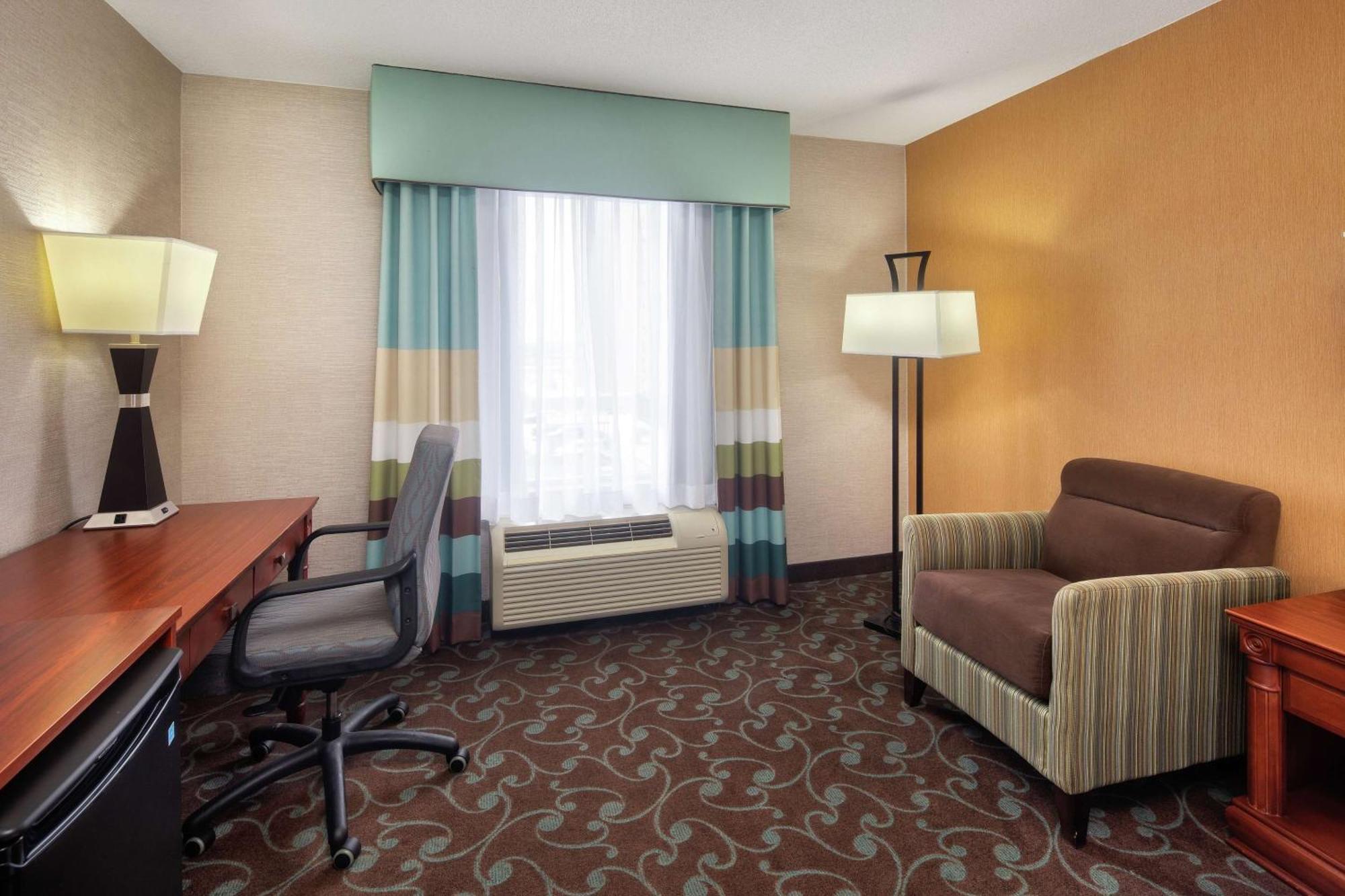 Hampton Inn & Suites By Hilton Toronto Airport Mississauga Exterior foto